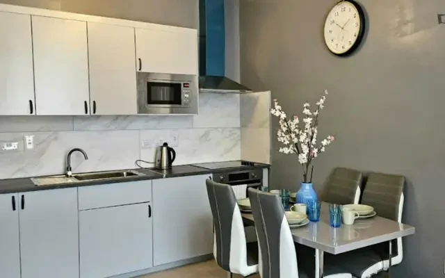 apartment near Royal Canal Terrace 4