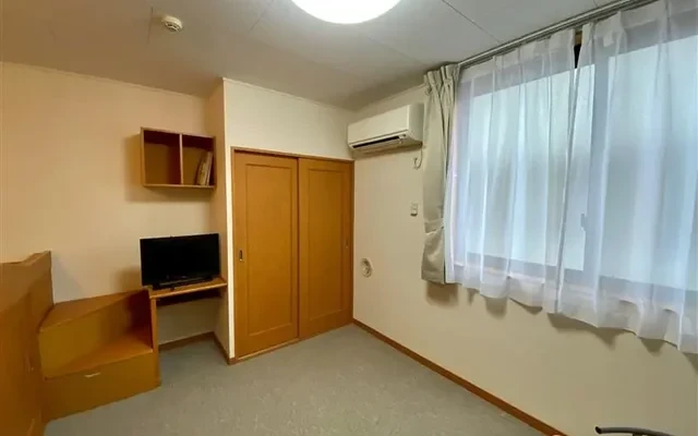 Leopalace A&K Sakashita 1