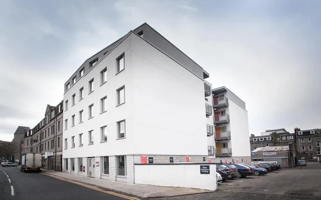 Centro Court 0