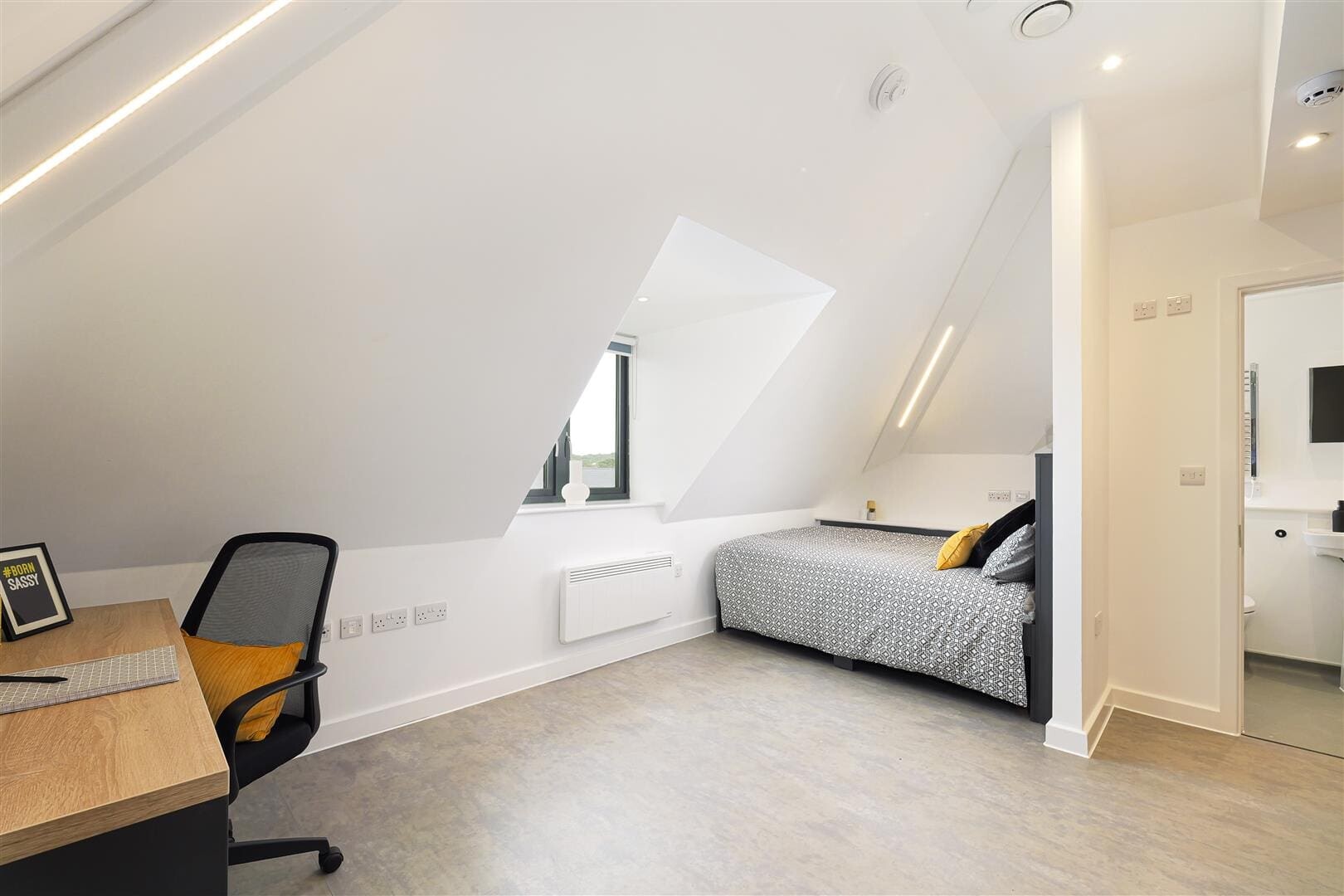 Bedford - Studio Style L06