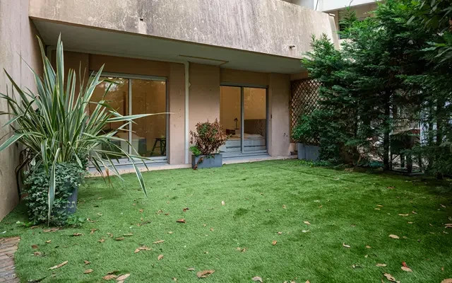 Pleasant double ensuite bedroom close to Corentin Cariou metro station 0