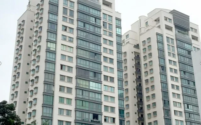 Twin Heights 2