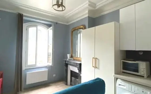 Levallois-Perret 92e·16m²·F1·Studio·With furniture 2