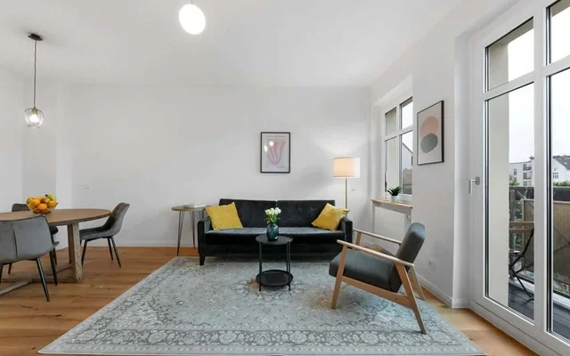 Stilvolle Wohnung (Prenzlauer Berg) 0