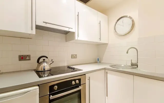 Earls Court Square, Earls Court, SW5 3
