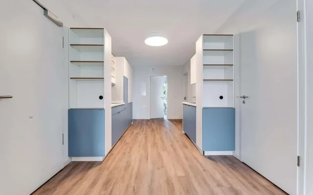 Fully furnished private room in a 5 people shared mixed apartment 0