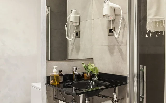 Carrer de Sant Pere Mes Baix 4 2