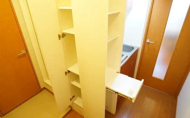 レオパレスいまじん - Takaoka student accommodation - 108号房间(带独立厨房)