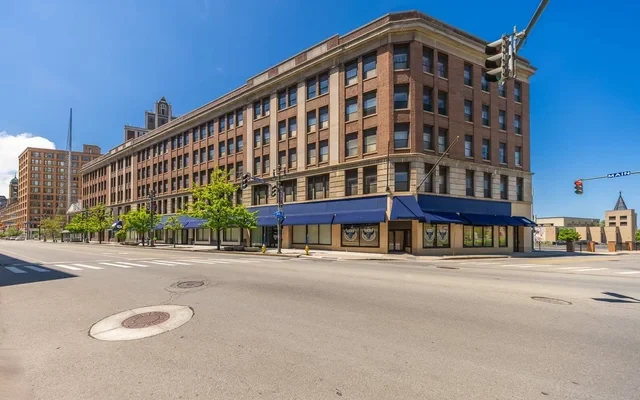 University Place Apartments 0