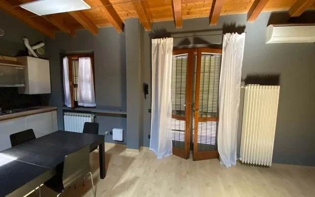 Elegant Open Space with Mezzanine and Terrace in Bergamo (BG) 3