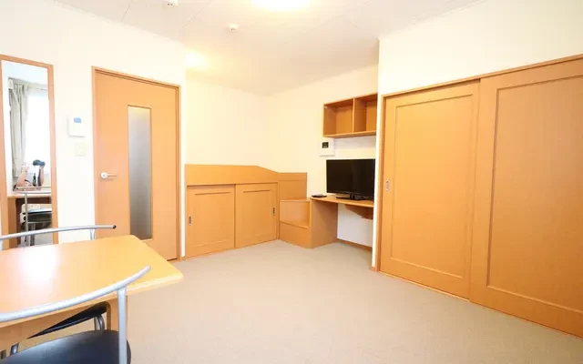 レオパレスプランタン - Hikone student accommodation - 208号房间(带独立厨房)