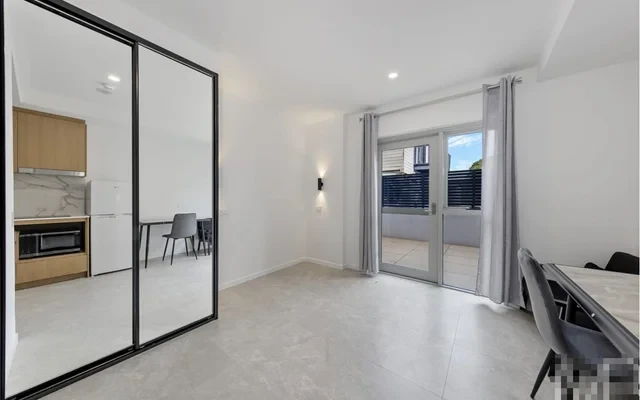 45-49 Shelley Street 1