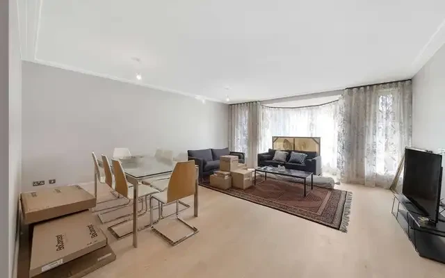 Balmoral Court 1