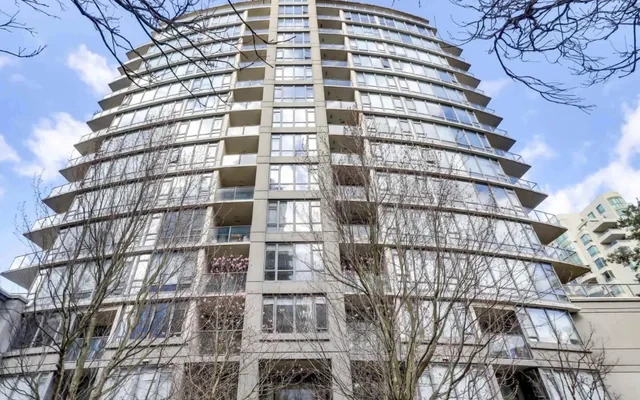 6888 Alderbridge Way 0