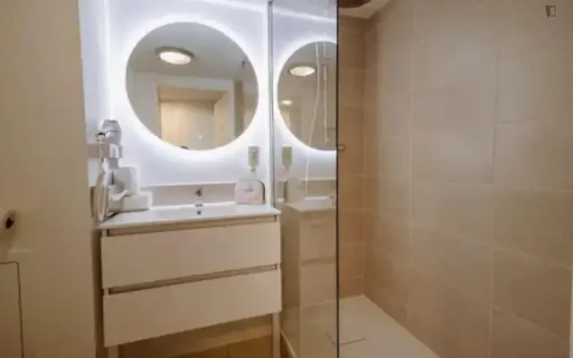 Exquisite studio nerar the Les Ramassiers train station 1