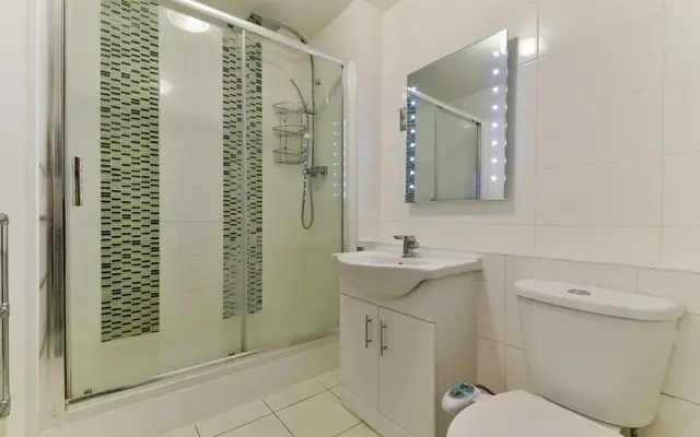 Maresfield Gardens, London, NW3 5SL 3