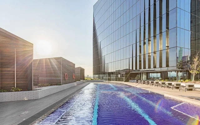 8 Pearl River Road, Docklands 2