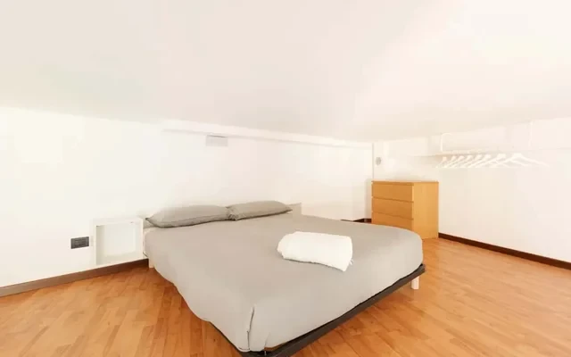 Duplex con balcone su 2 livelli Milan-C.so Magenta 3