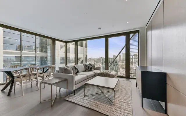 One Bishopsgate Plaza, Houndsditch, London, EC3A 7AB 0