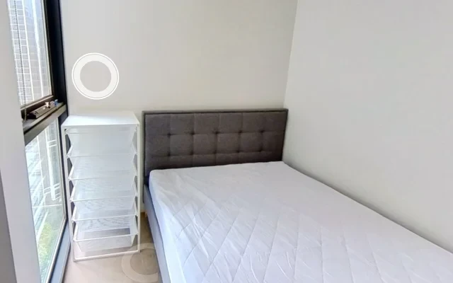 8 Sutherland St. 4