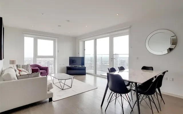 Glasshouse Gardens, London, E20 0