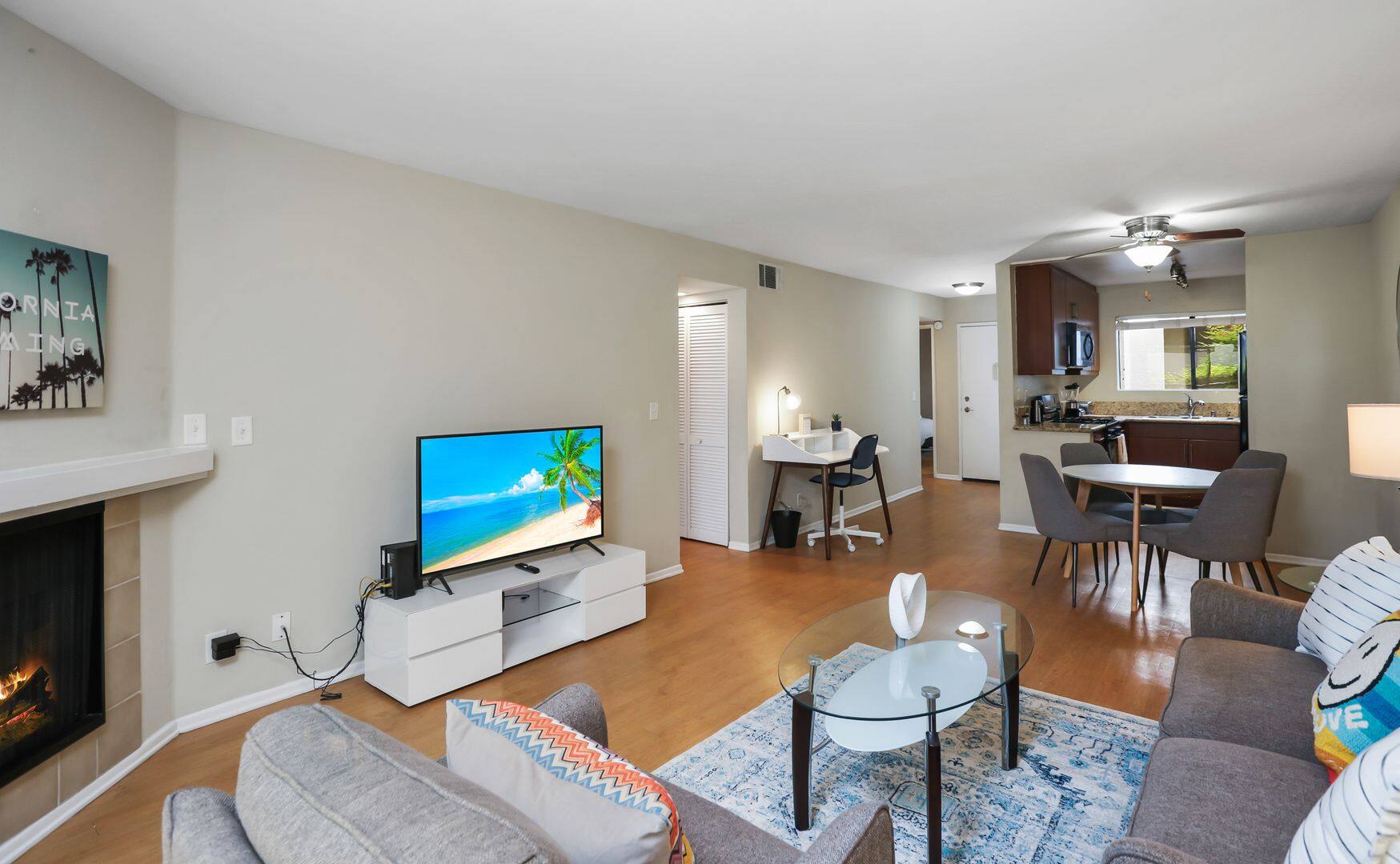 Private Room in 3 bed