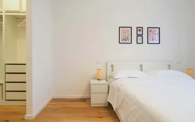 Via Melzo 2