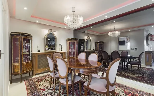 Cheyne Walk, Chelsea, London, SW3 5HG 1