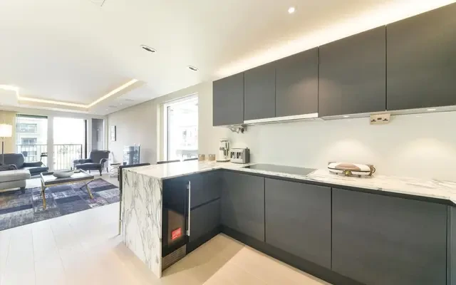 Woodford House, 4 Thurstan Street, Chelsea, London, SW6 2GB 3