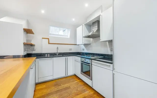 Cavendish Mews North, Marylebone, London, W1W 6LA 1