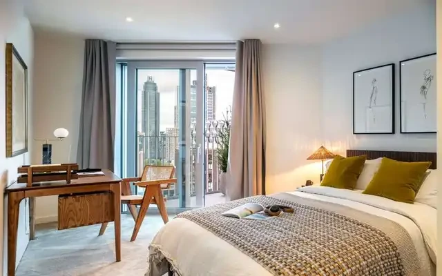 Nine Elms Lane 0