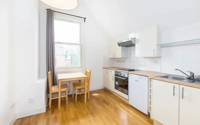 LH-Broadhurst Gardens 3