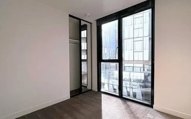 503/33 Mackenzie St 0