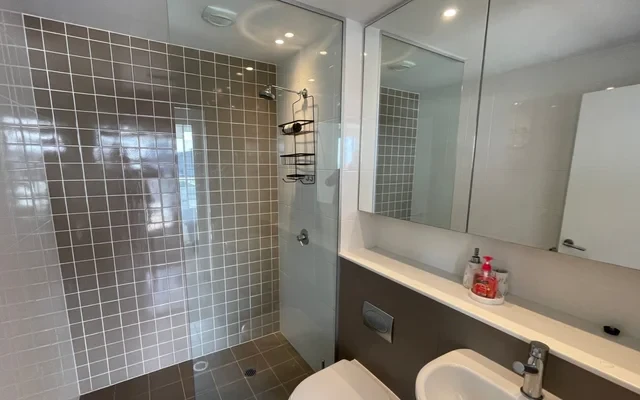 605/4 Honeysuckle Drive 3