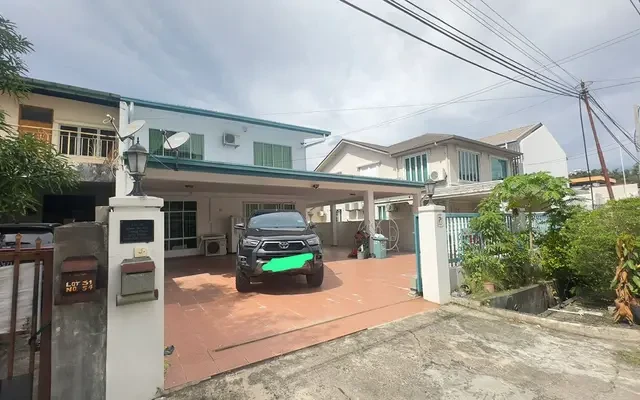 Double Storey Landed House @ Lorong Cina 0