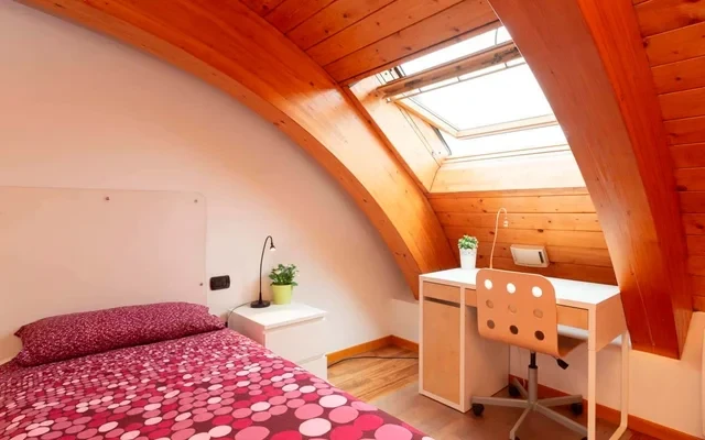 VIALE DELL'INNOVAZIONE 22 SC.6 P.12 A <br> SHARED ROOM D1 - Bed A 4