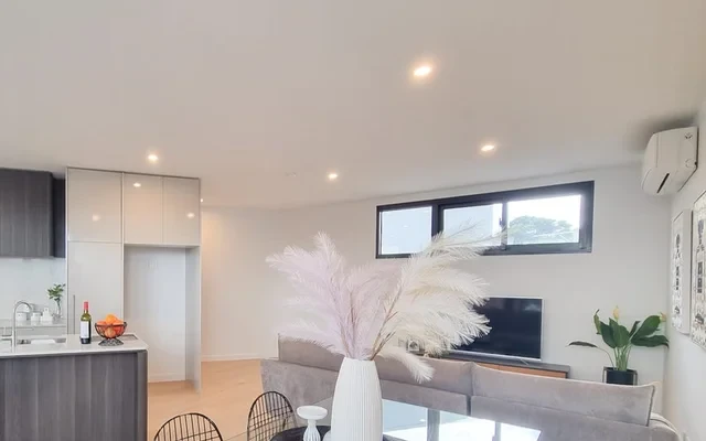 234 Esplanade West 0