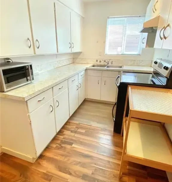 1277 Lynn Valley Rd, North Vancouver