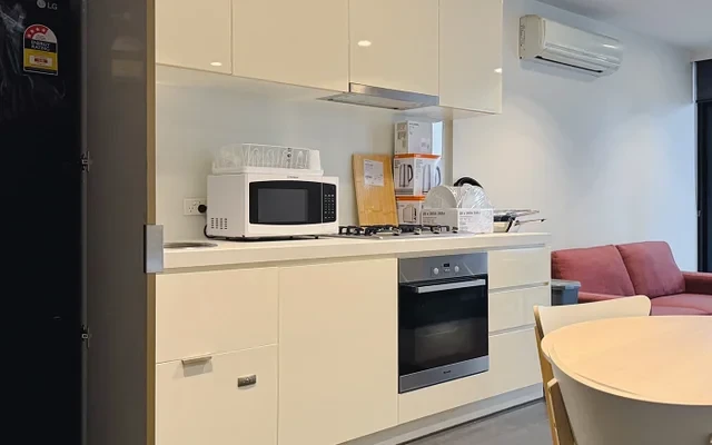 503/33 Mackenzie St 1