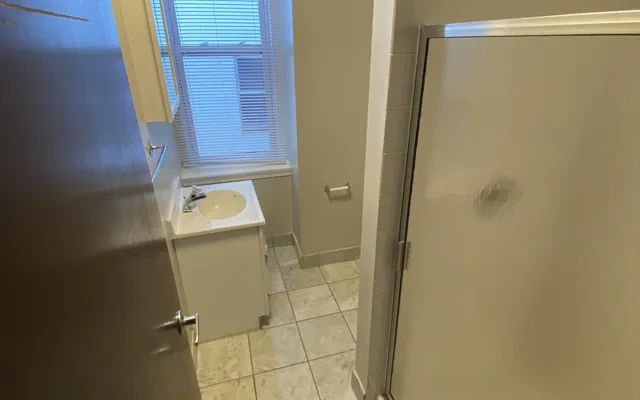 CA - 4113 Walnut Street 2