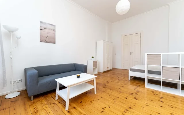 Studio Apartment 3