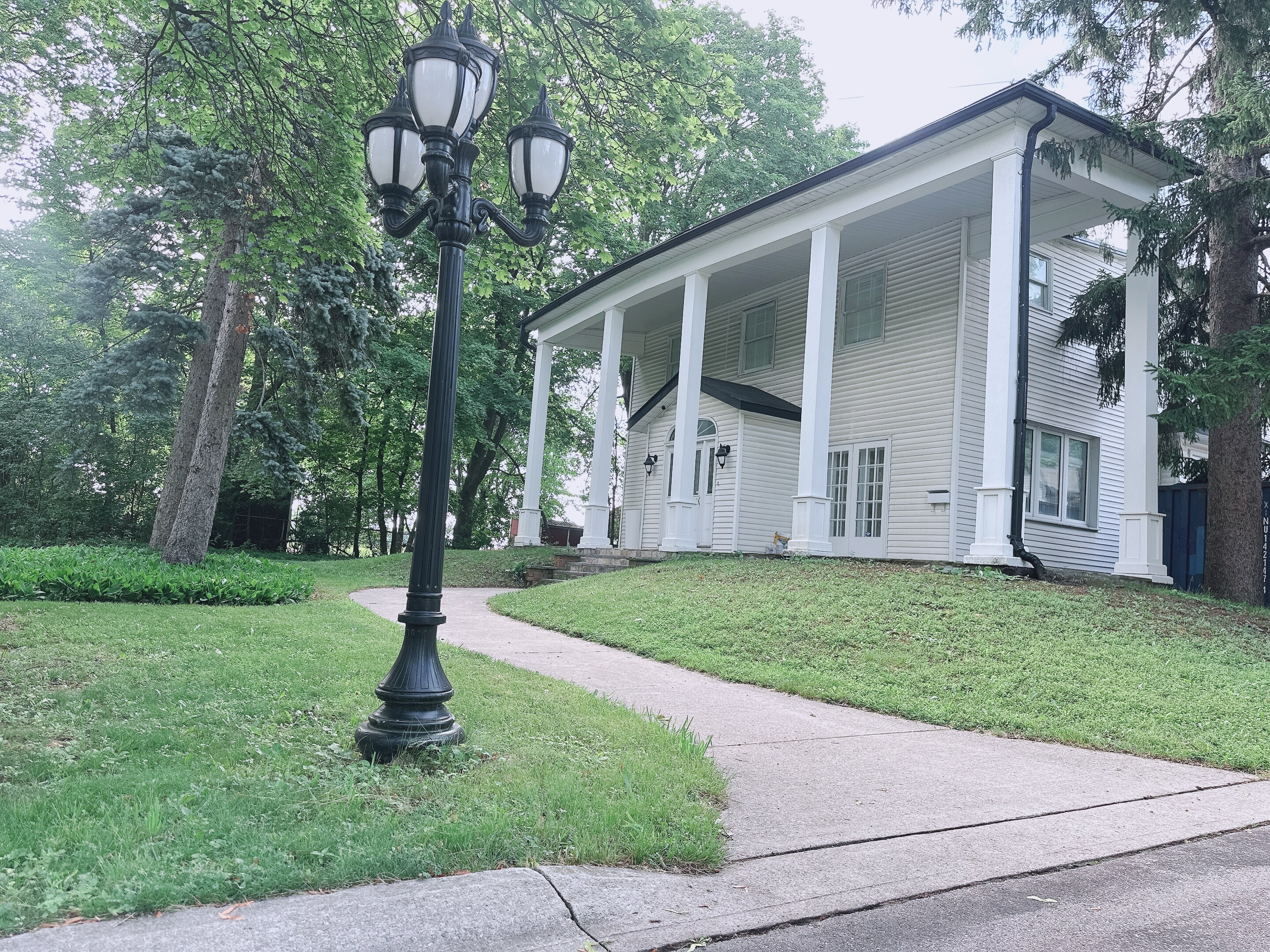 555 Military Trail 3