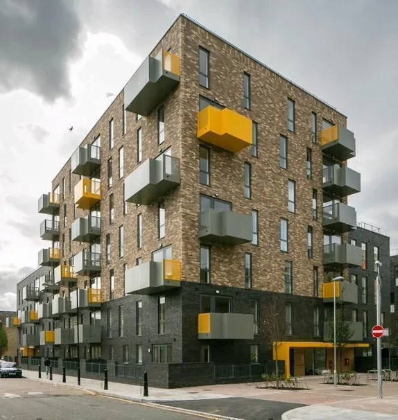 LH-Fizzy Stepney Green