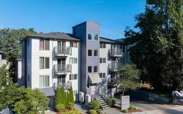 U-District Student Housing Pacific Sunrise 3