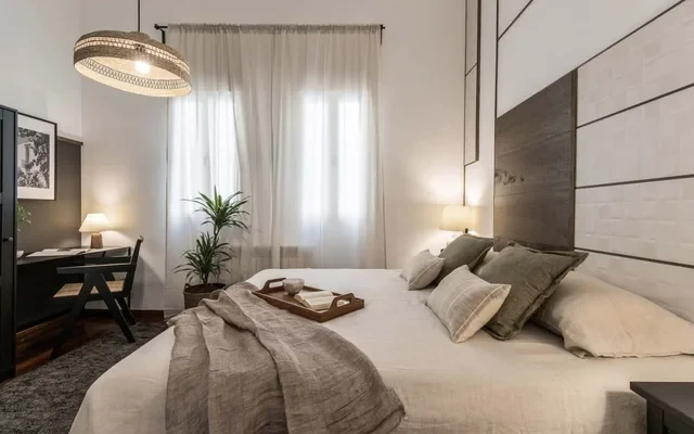 Uzer - 2 bedrooms in Recoletos 3