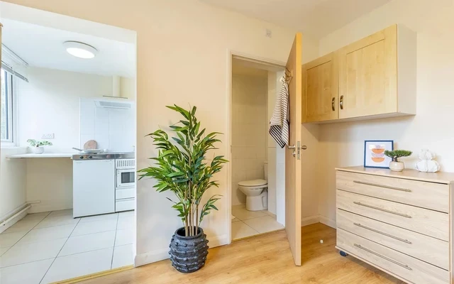 LH-Brooke Hall - London student accommodation
