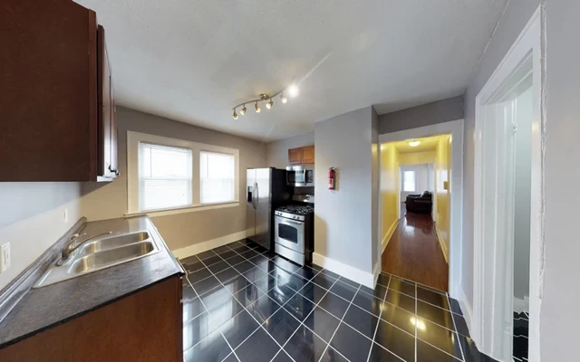 1408 East Fayette Street 4