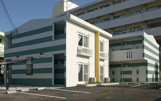 レオパレスうちなー 0