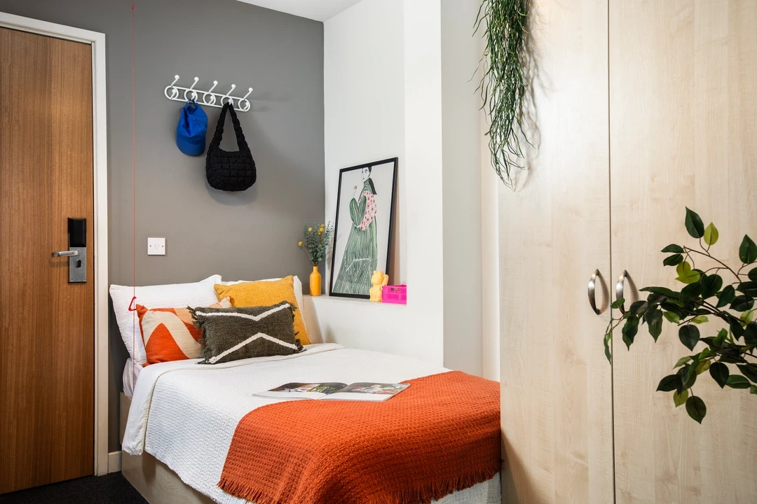 WHEELCHAIR ACCESSIBLE STUDIO