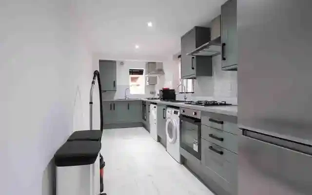 100 Monks Road, LN2 0